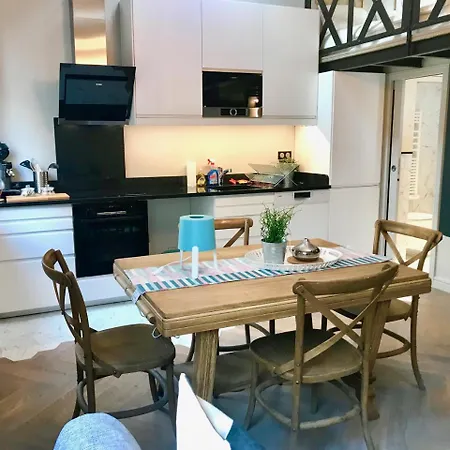 Duplex Artist Studio Converted Into A Loft